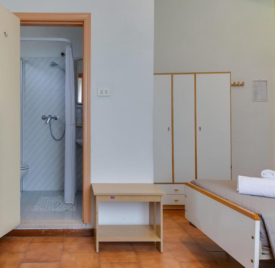 Hotel Villa Merope Rimini Buitenkant foto