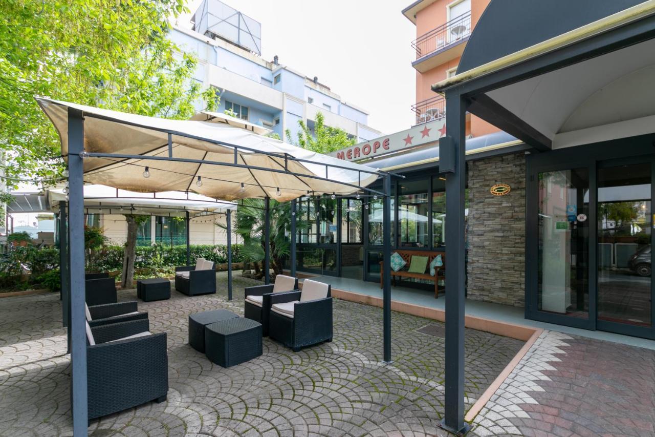 Hotel Villa Merope Rimini Buitenkant foto